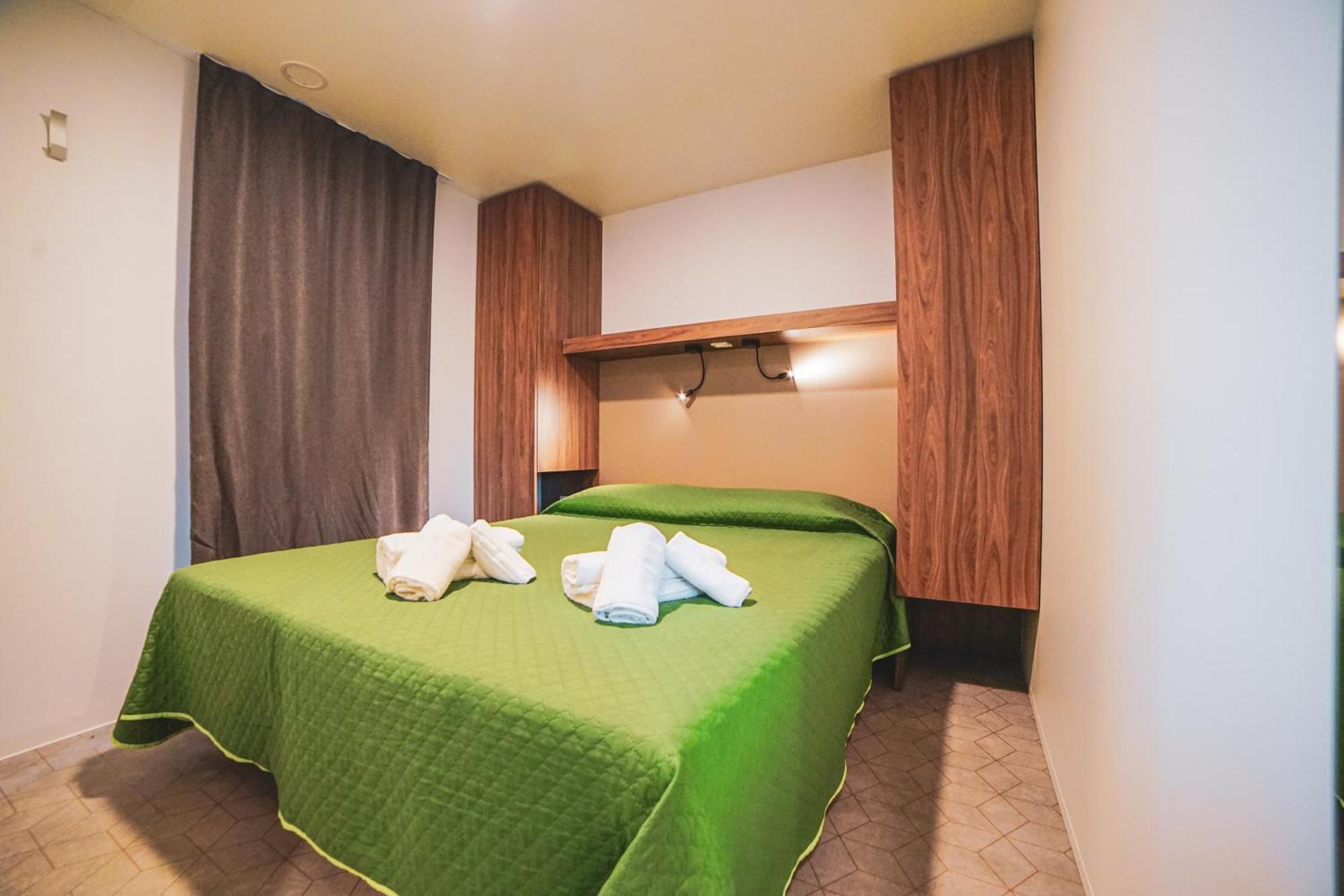 Hotel Park E Mobil Home Соттомарина Экстерьер фото