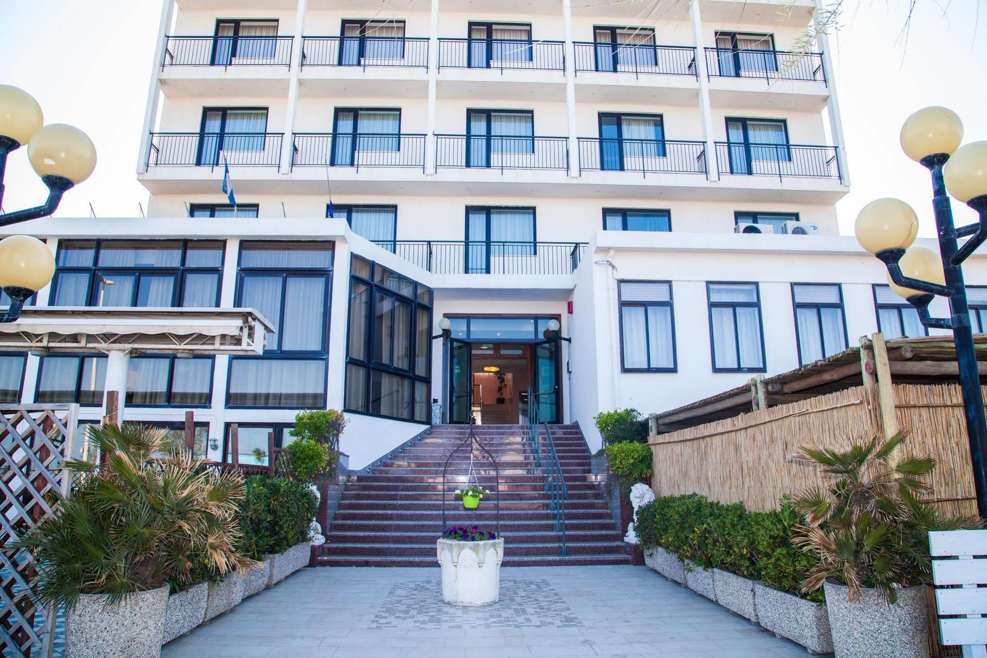 Hotel Park E Mobil Home Соттомарина Экстерьер фото
